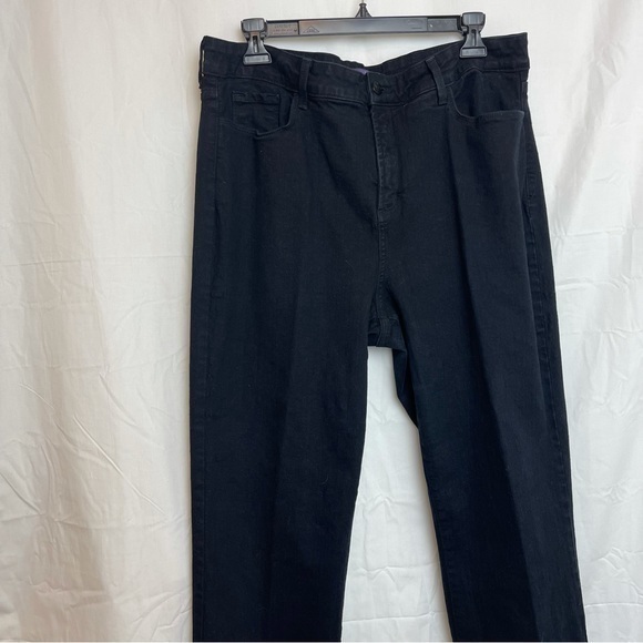 Not Your Daughters Jeans Lift‎ Tuck Tech. Women’s Denim Sz. 18 Black - Picture 3 of 11